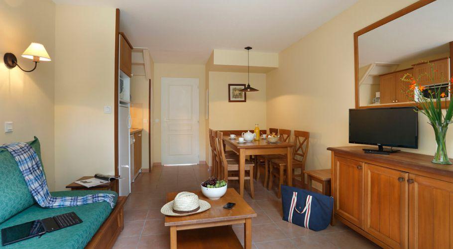 Mondesir Aparthotel